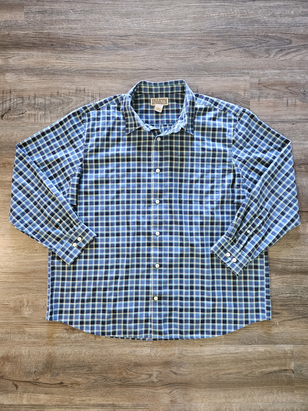 Duluth Trading Company Men’s Blue Plaid Button-Down Shirt‎